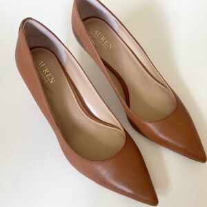 Lauren Ralph Lauren Lanette Pumps BrownHeels. Never worn just tried on